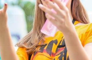 图包供应：爱丝与柔软少女的绝佳搭配，看看你能承受多少福利？