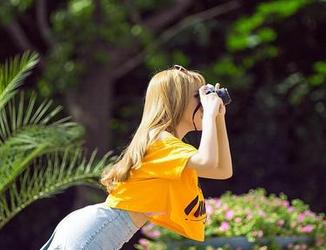 长城之巅的爱丝：丝袜舞姿尽显，最新写真集来了