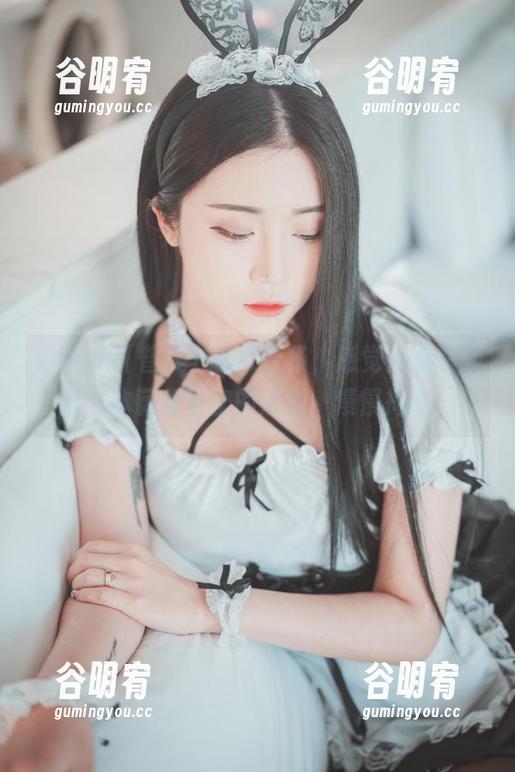 看Bomi(普美)的JK合集，感觉像是在翻开一本藏着秘密的漫画，慢慢揭晓…