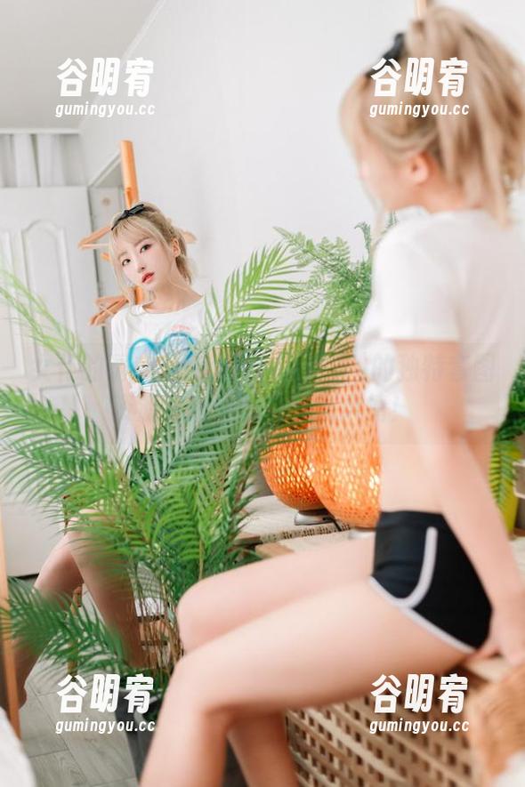 女仆的诱惑：HaNari(하나리)的独特套图资源，感受不一样的风情！