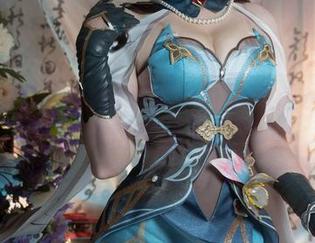 圣诞雪精灵的临时搭档：Natsuko夏夏子的免费作品大公开