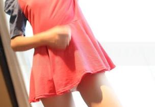 ROSI – 别眨眼！小莉网袜全套下载引发无限遐想！