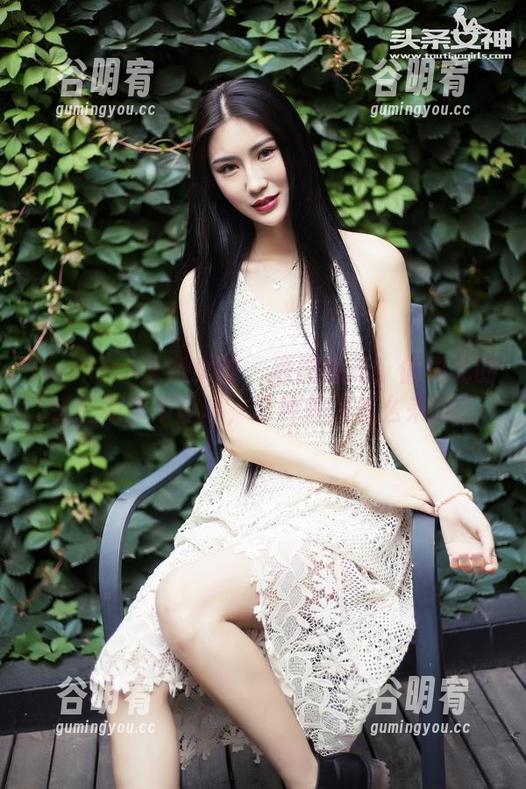 TouTiao头条女神 - 原图曝光！信悦儿的秘密果然不简单，这种魅力怎么来的？