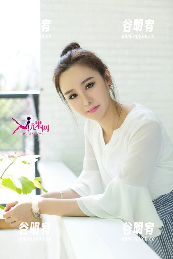 UGirls尤果网 - 在温柔的光影里，毛COCO在线高清，似梦似醒