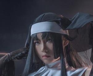 “Uki雨季”的美足套图：轻松驾驭优雅与诱惑之间的平衡