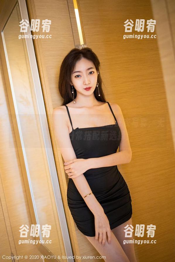 XIAOYU语画界 - 林星阑的皮衣写真：无圣光，日常搭配新选择！