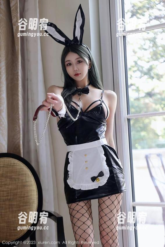 Xiuren秀人网 - Lovely璐璐带你穿越剧情：图集精彩纷呈，下载可别错过！