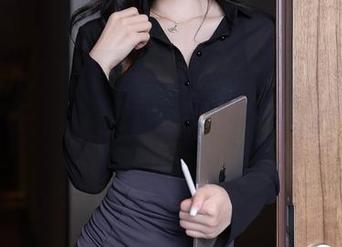 Xiuren秀人网 – z杯悠悠修女来了新一波更新，快来看看这些图片，是在讲述一段暗藏的情愫吗？
