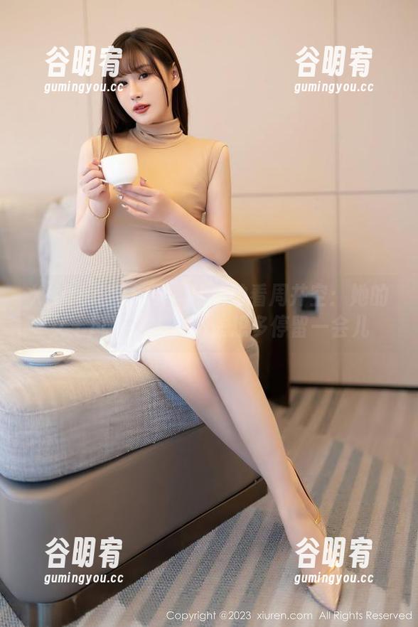 Xiuren秀人网 - 从私拍看周井空：她的女王风范让人忍不住想多停留一会儿