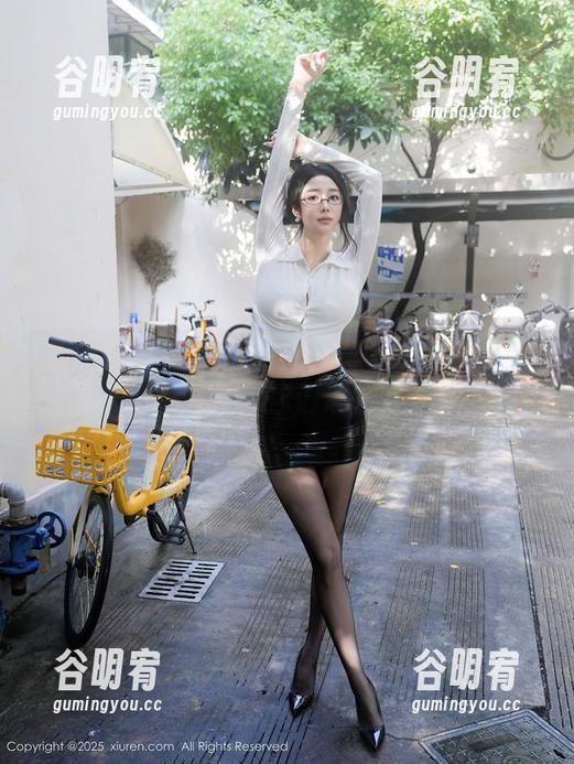 Xiuren秀人网 - 黑丝美图上线！安妮BABY就像在说：你们准备好了吗？