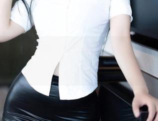Xiuren秀人网 – 精选图片：瑶啊摇的瑶的肉丝，越看越想多看几眼。
