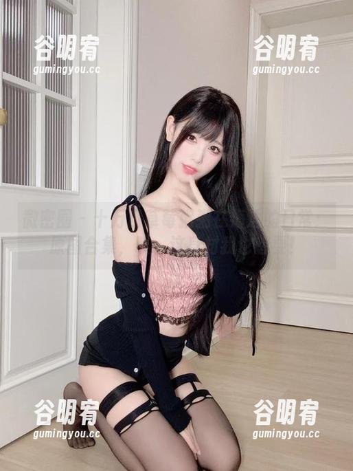 微密圈 - 十万口草莓粥粥在海边的日常：原图合集，唉，这身材我也想要！