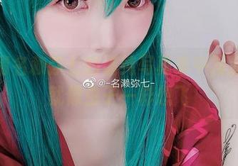 在高清名赖弥七的清纯写真集中漫游，心就像虫子一样想飞