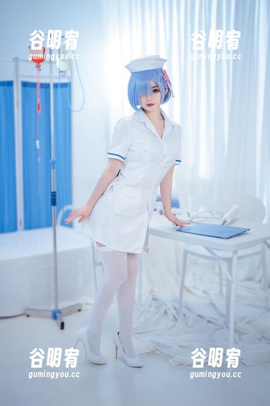 作品解析：失眠小宁如何玩转黑色全套的气氛