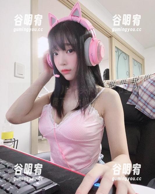 在姜仁卿(강인경)的镜头下：圣诞节全集免费下载大揭密！