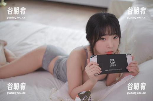 姜仁卿(강인경)带你逛校园：最新cos让你大开眼界！