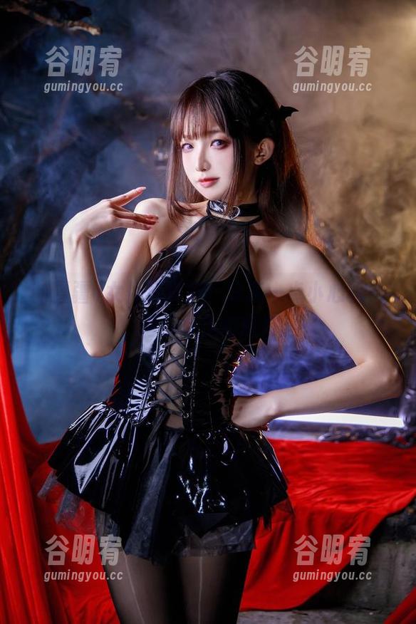 封疆疆v女仆写真集：分享一点小心机，揭示女仆的魅力