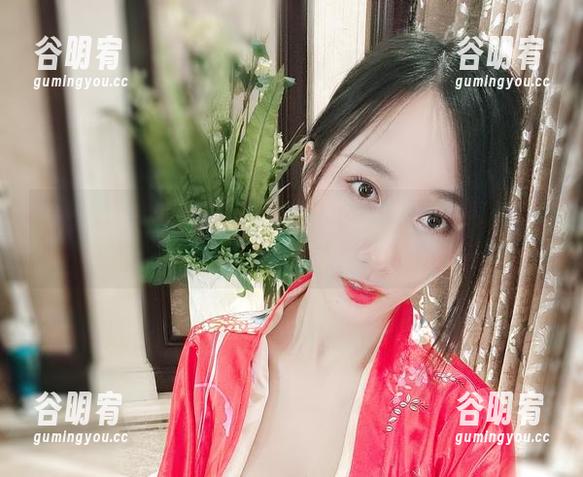 微密圈 - 牛仔裤+小玉吃果冻：写真合集，轻松又微妙的风情捕捉