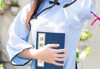 尤果网 – 玩转无圣光，叶希的瑜伽美图让人眼前一亮