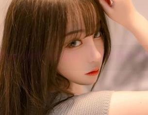 尤猫醒醒ovo泳池Cos轶事：水的低语与角色的梦影