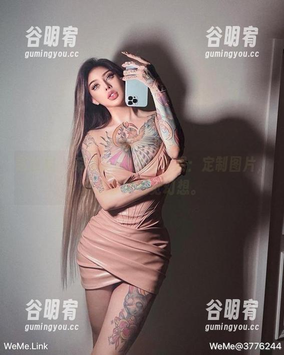 微密圈 - 希希Gina美脚专辑：定制图片，满足你的视觉幻想。