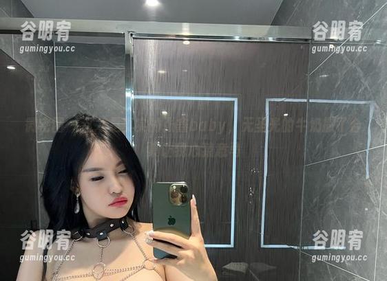 微密圈 - 这才是真实的张鑫baby，无圣光的牛奶撒了合集让我心猿意马