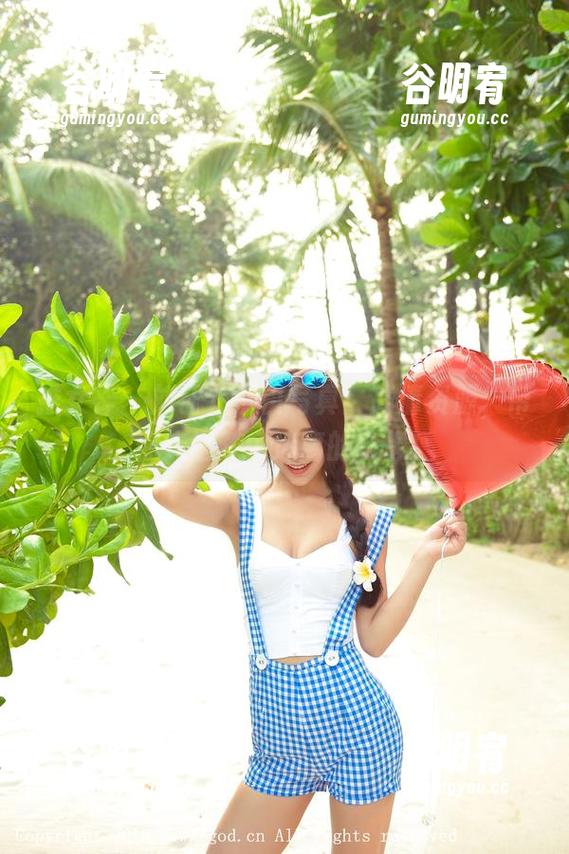 推女神 - 刘钰儿黑白写真：高清资源，带你走进梦中迷离的影像！