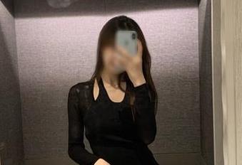 微密圈 – 有你喵的皮衣与春风相拥，别忘了来领免费合集哦！