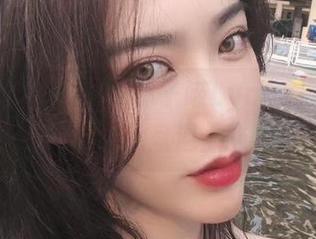微密圈 – 在线打卡林子喵Lynne户外图集：当大自然的调色盘遇上喵星人的灵动