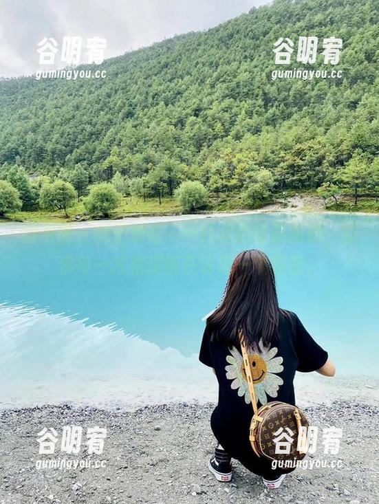 微密圈 - 林子琳喵——红裙的最新图册，仿佛每一片裙摆都在诉说一个秘密。