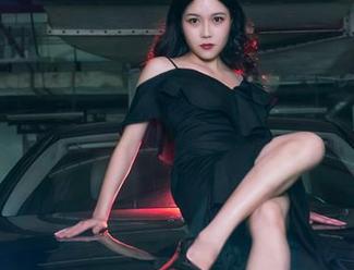 果团网 – 通灵儿带你进入睡衣世界：写真合集的奇幻旅程