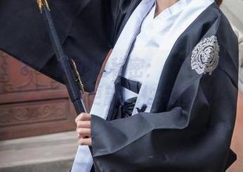 梦丝女神 – 超市的秘密：玥玥吃货少女的最新写真更新，快来围观！