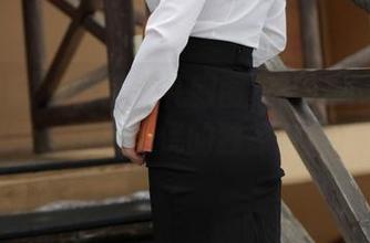 模范学院 – 优优的礼服图集：这不是婚礼现场，这是优优的独家时尚秀！