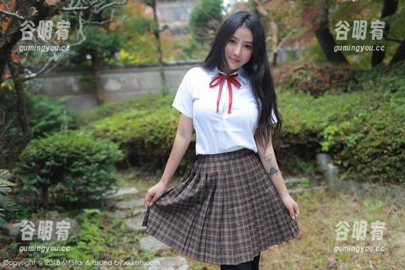 模范学院 - 糯美子Mini图集更新：这腿啊，简直是让人忍不住想要模仿的艺术品！