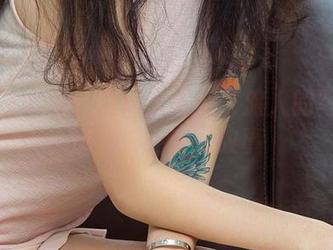 爱尤物 – 福利随行：维妮卡旅人的写真和那些未说完的故事