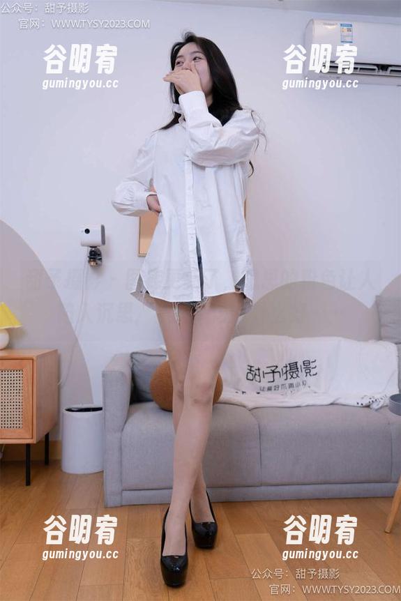 甜予摄影 - 图库更新了，思思的粉色让人陷入沉思，不知道该说什么好……