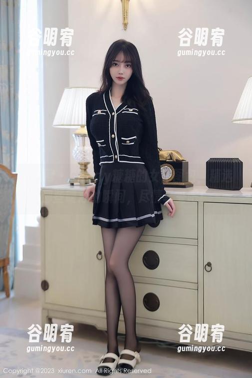 秀人网 - Candy糖糖的女仆图包，精选那些暖心的瞬间，尽情享受吧！