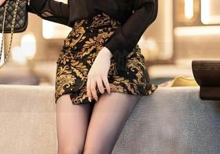 秀人网 – tina_甜仔的职业装写真：来看看这个世界的另一扇门