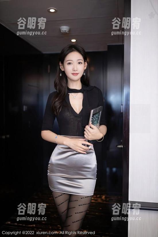 秀人网 - 看过这样的原图吗？允尔姐姐的套图爆发了我的少女心！
