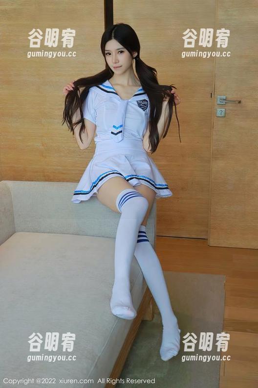 秀人网 - 在线直击！雨儿酱eve的少女作品，真心话还是假面具？