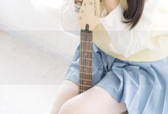 稚乖画册 – 生煎团团的意外发现：小木屋里的写真精选纪实