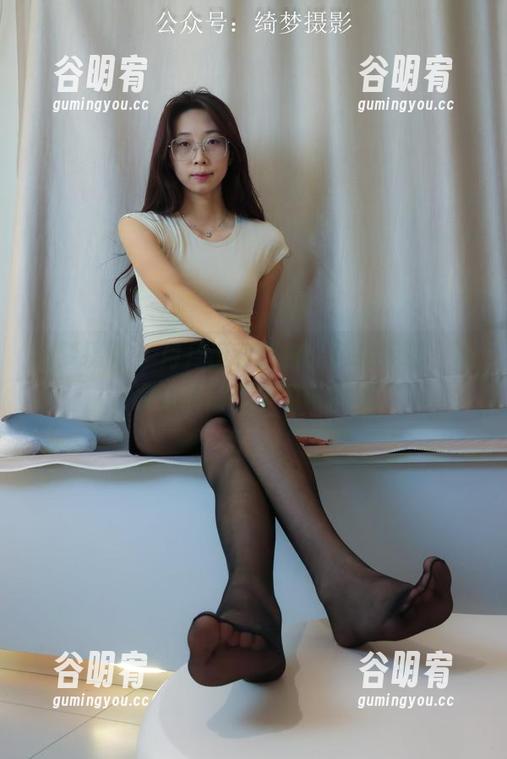 绮梦摄影 - 月月运动图包：轻松下载，让你运动的欲望瞬间爆表