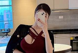 微密圈 – 图包来袭，准备好让脸红Dearie再次击中你的心了吗？