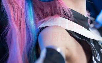 是什么让腥味猫罐和波奇酱拍了这么欢乐的写真图包？