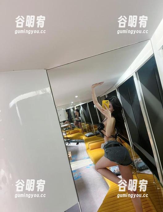 微密圈 - 白裙合集大放送：葛征的风格，真让人直冒感慨！