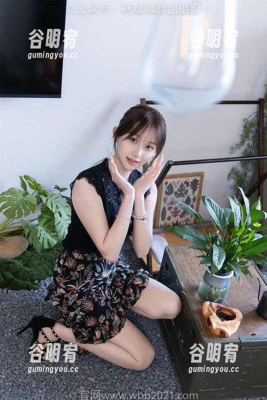 袜啵啵 - 让人心动的雪糕自拍：看美图、拿套图，别说我没提醒你哦