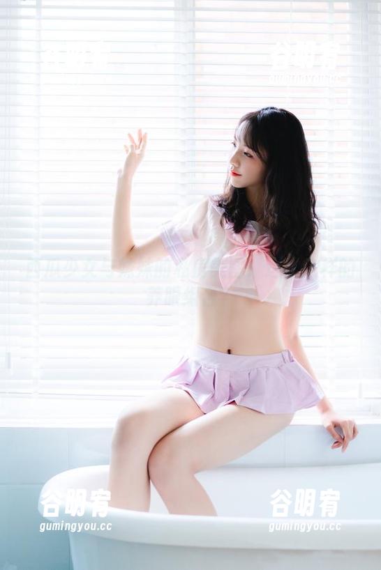西瓜少女与妹妹的私房美图：这是怎样的养眼组合？