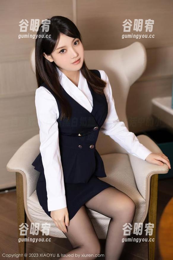 语画界 - 高清黑白奶瓶，分享生活中的小奇迹