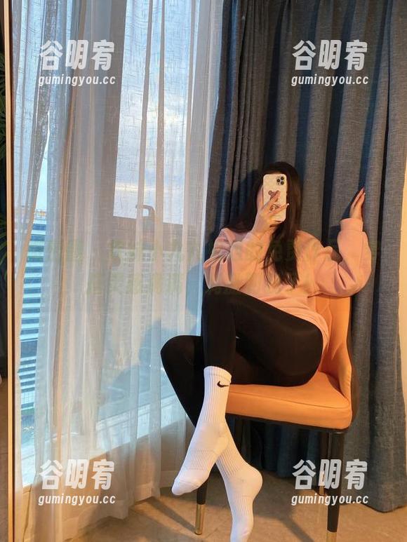 微密圈 - 软妹小九九姐姐的免费作品，穿搭灵感满满，刺激到我了！
