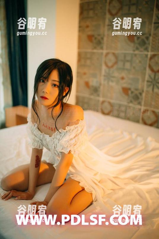 轰趴猫 - 如果裤里丝会说话，那杨晨晨sugar的写真绝对是心动的声音！